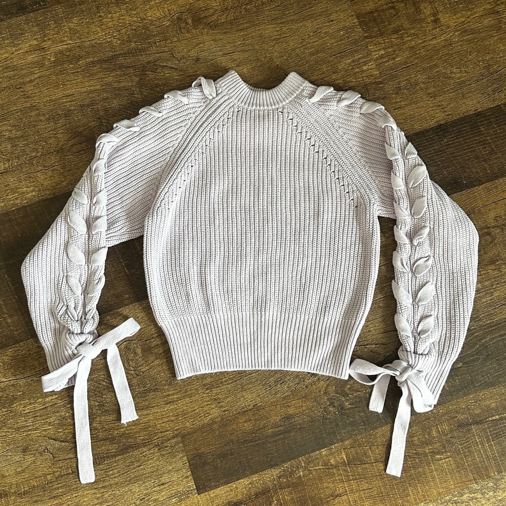 Elegant Lilac Light Purple Violet Sweater with Braided Sleeves